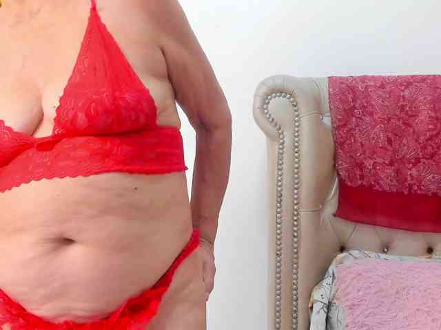 MatureBlonde webcam
