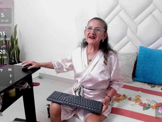 MatureBlonde MatureBlonde