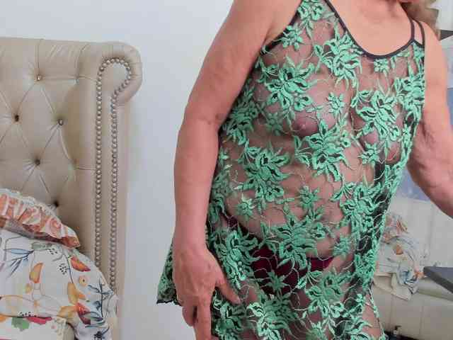 free sexcam MatureBlonde