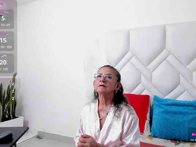 MatureBlonde MatureBlonde