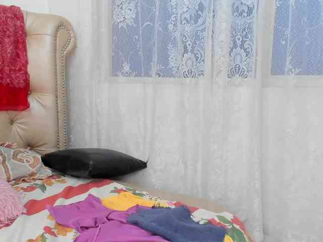 MatureBlonde webcam