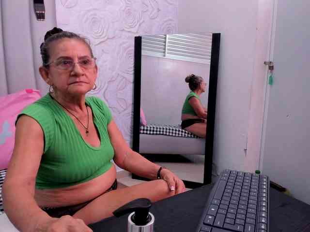 MatureBlonde MatureBlonde