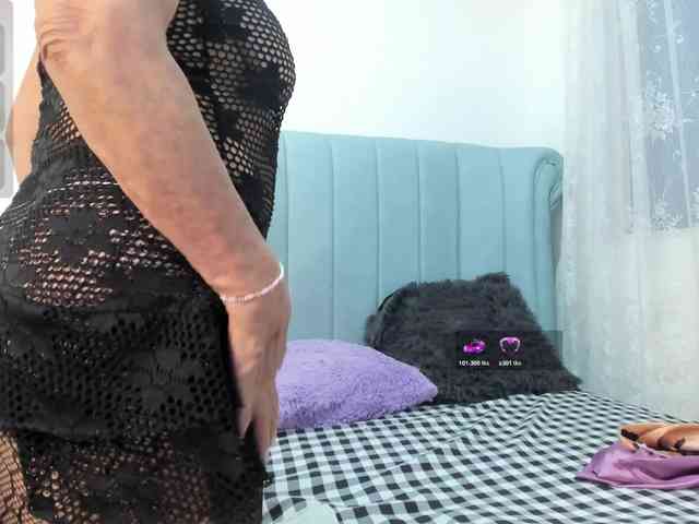 MatureBlonde MatureBlonde