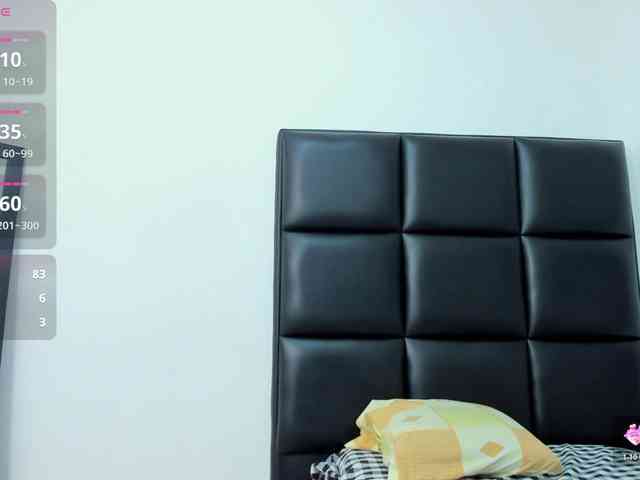 MatureBlonde webcam