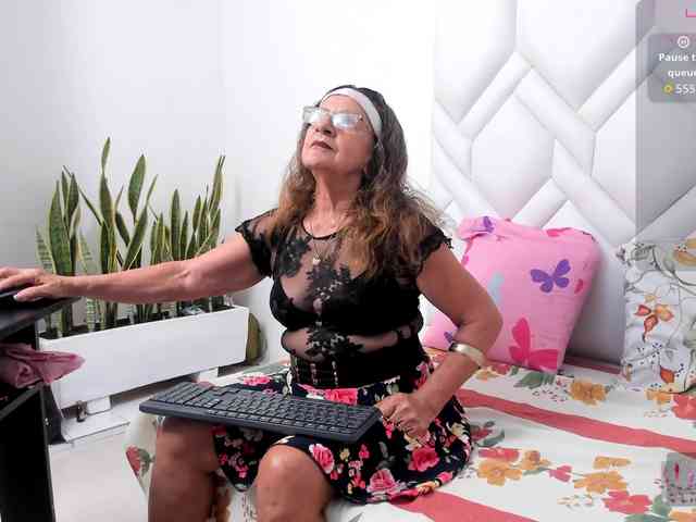 MatureBlonde MatureBlonde