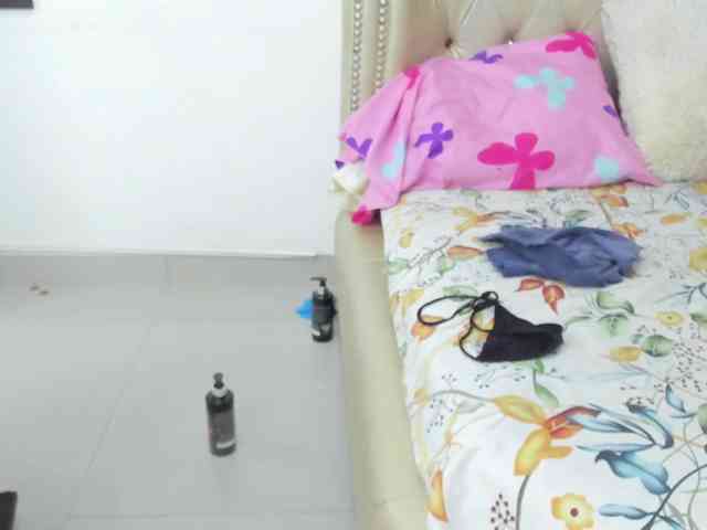 MatureBlonde webcam