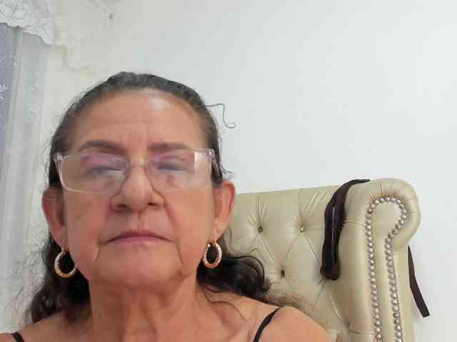 MatureBlonde webcam