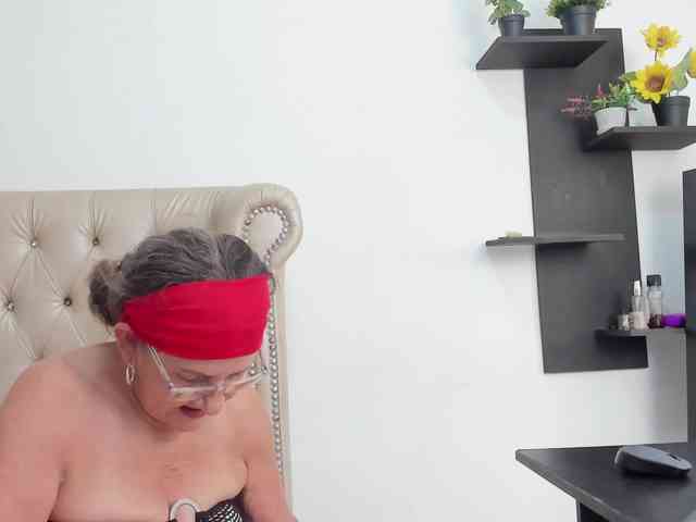 MatureBlonde Live Webcam on BongaCams