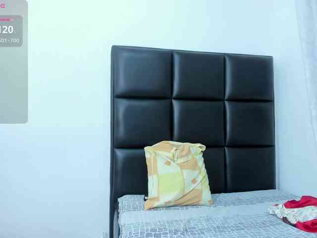 MatureBlonde webcam
