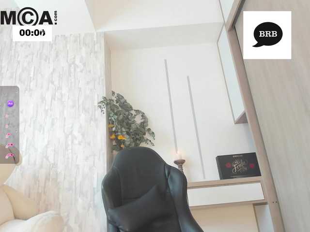 ScarlettSugar's BongaCams show and profile