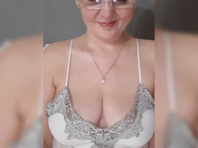 SexiestJess45's BongaCams show and profile