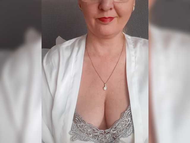 SexiestJess45's BongaCams show and profile