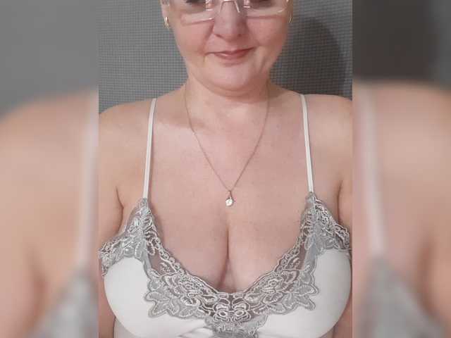 SexiestJess45's BongaCams show and profile