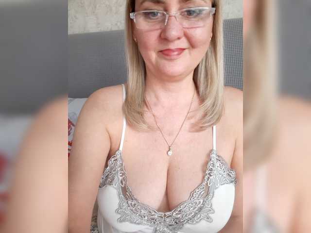 SexiestJess45's BongaCams show and profile