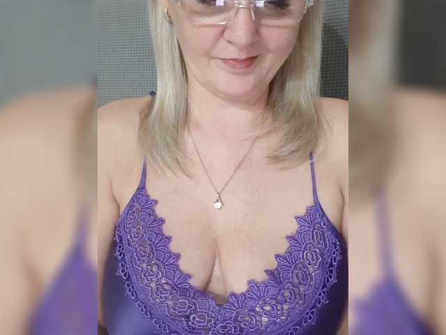 SexiestJess45's BongaCams show and profile