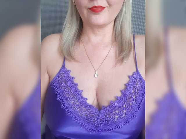 SexiestJess45's BongaCams show and profile