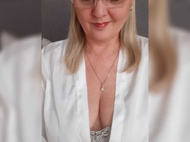 SexiestJess45's BongaCams show and profile