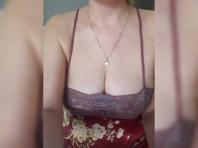 SexiestJess45's BongaCams show and profile