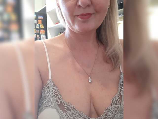 SexiestJess45's BongaCams show and profile