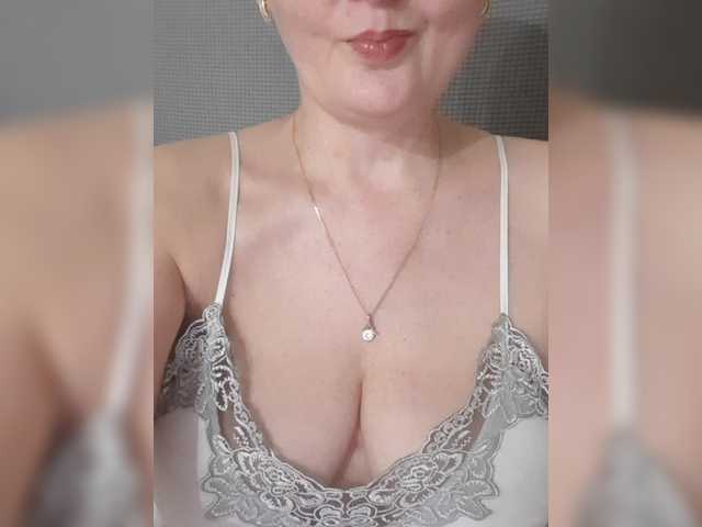 SexiestJess45's BongaCams show and profile