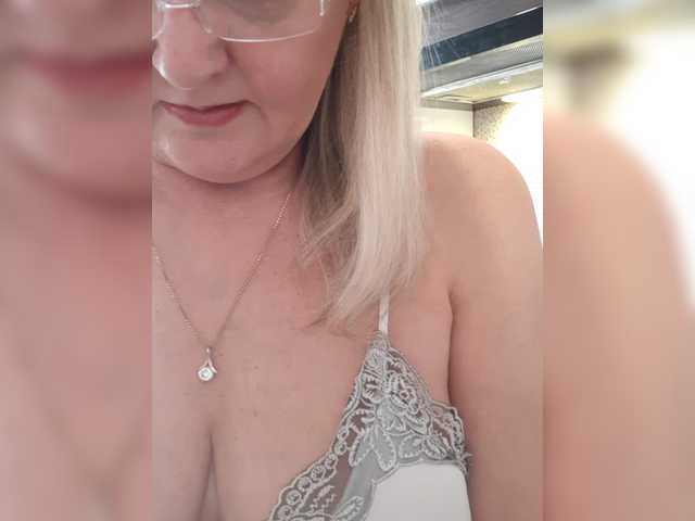 SexiestJess45's BongaCams show and profile