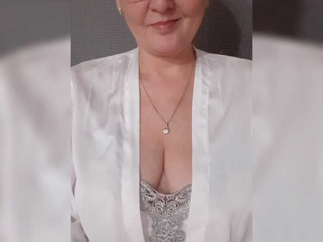 SexiestJess45's BongaCams show and profile