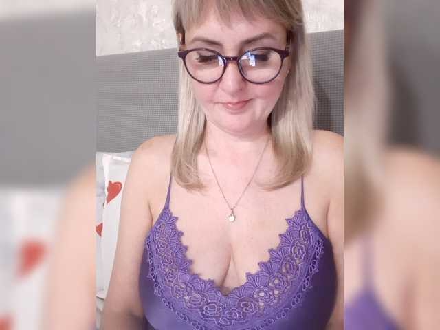 SexiestJess45's BongaCams show and profile