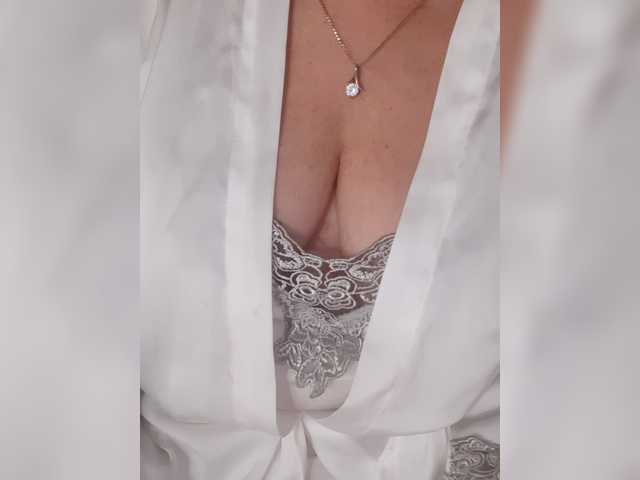 SexiestJess45's BongaCams show and profile