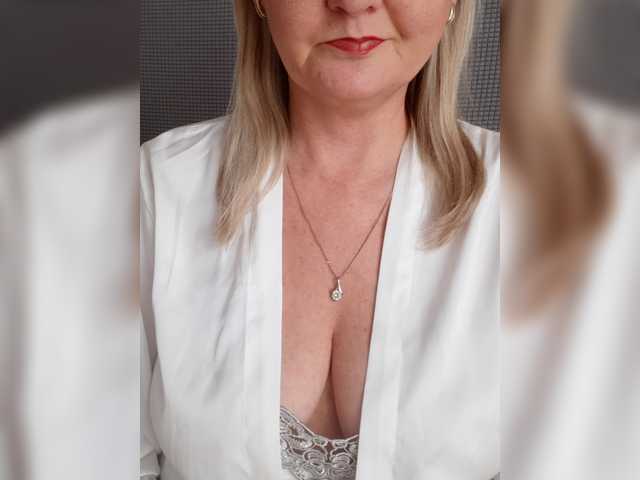 SexiestJess45's BongaCams show and profile