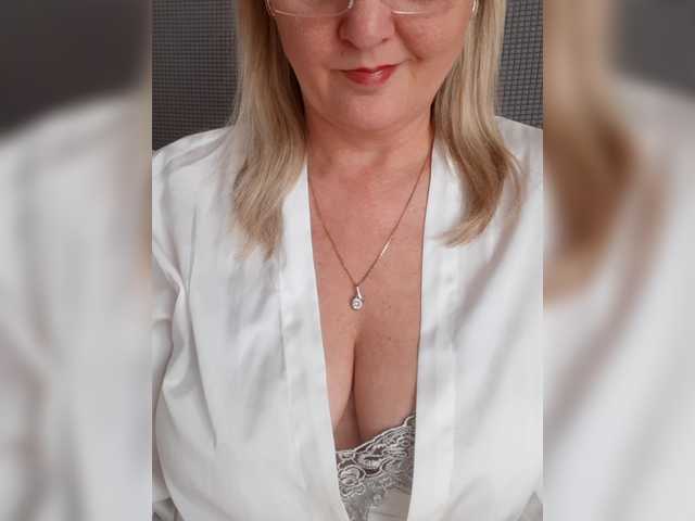 SexiestJess45's BongaCams show and profile