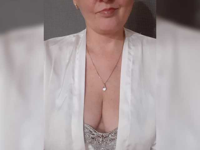 SexiestJess45's BongaCams show and profile