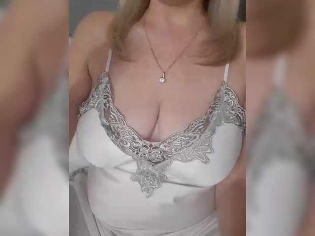 SexiestJess45 from BongaCams
