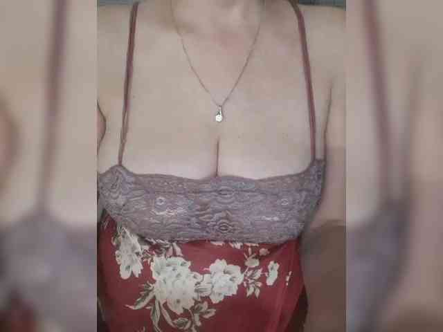 SexiestJess45 webcam