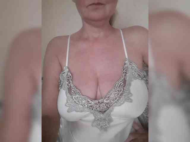 SexiestJess45 webcam