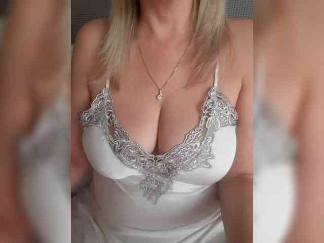 SexiestJess45 webcam
