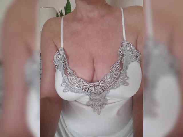 SexiestJess45 webcam
