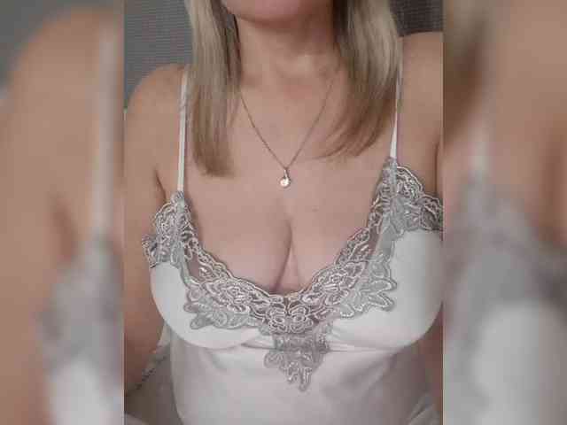 SexiestJess45 webcam