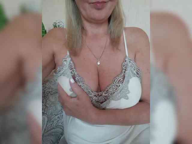 SexiestJess45