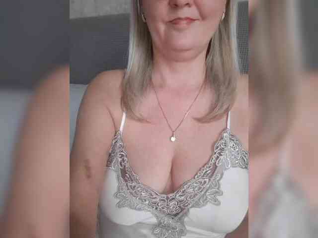 SexiestJess45 webcam