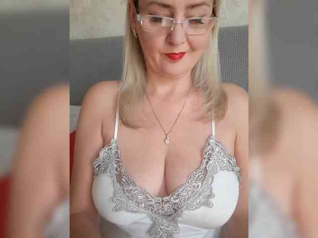 SexiestJess45 webcam