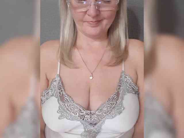 SexiestJess45 webcam