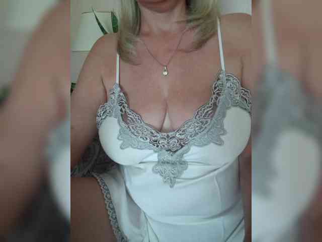 SexiestJess45 webcam