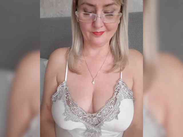 SexiestJess45 webcam