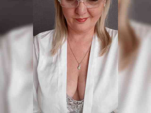 SexiestJess45 webcam