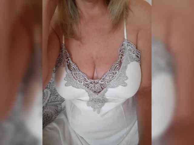 SexiestJess45 webcam