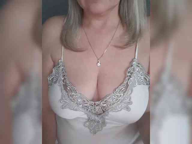 SexiestJess45 webcam