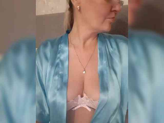 SexiestJess45 webcam
