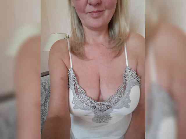 SexiestJess45 webcam
