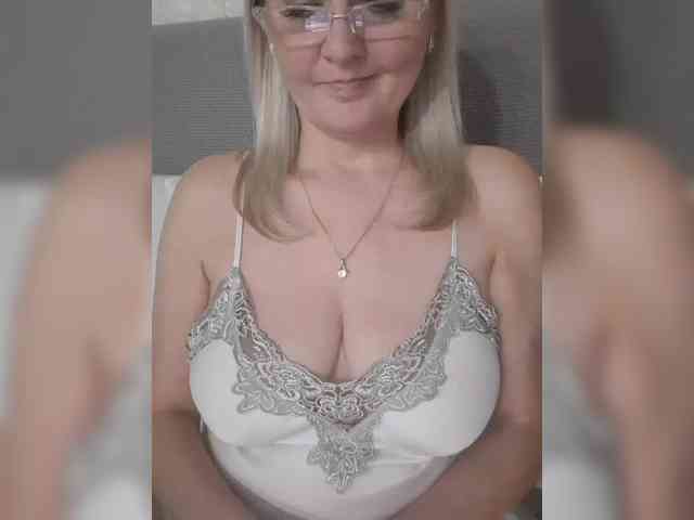 SexiestJess45 webcam