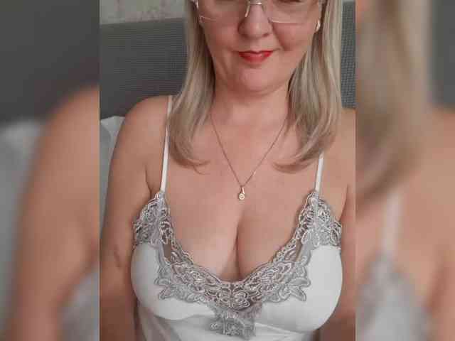 SexiestJess45 webcam